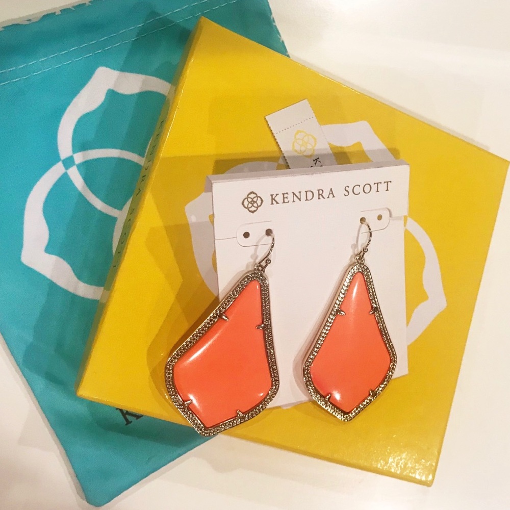Kendra Scott Coral Alexandra Earrings